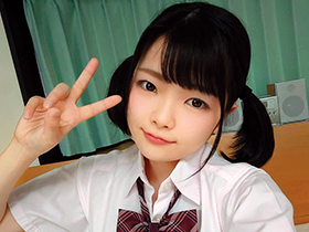 部屋投稿 お家に誰も居ない隙にこっそりパイパンJ●自画撮りオナニー　サンプル画像18